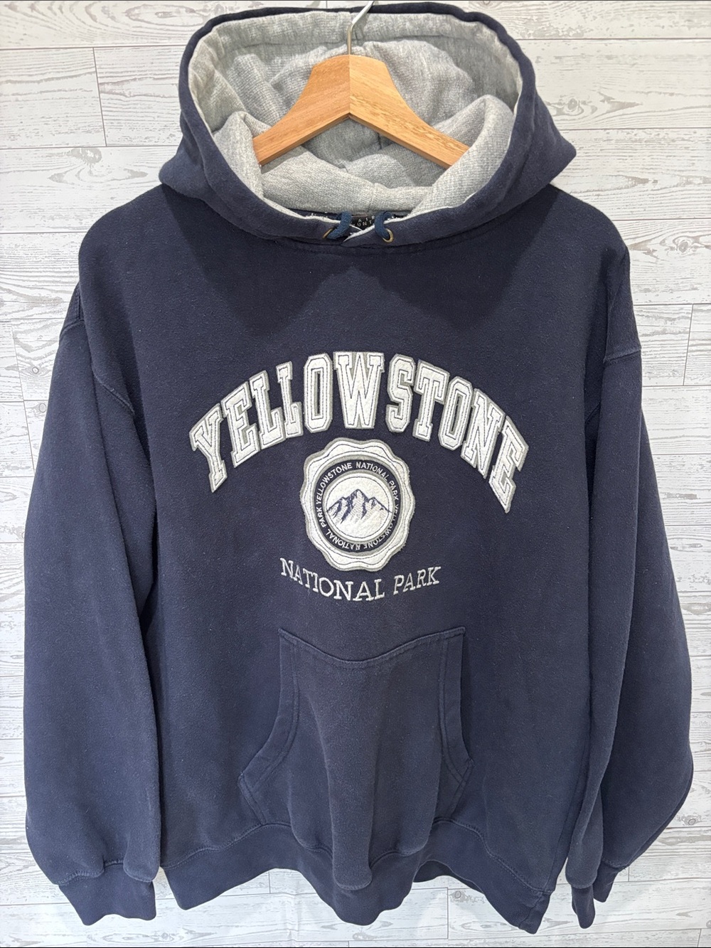 Yellowstone National Park sweatshirt Hoodie Prairie Mountain hiking camping